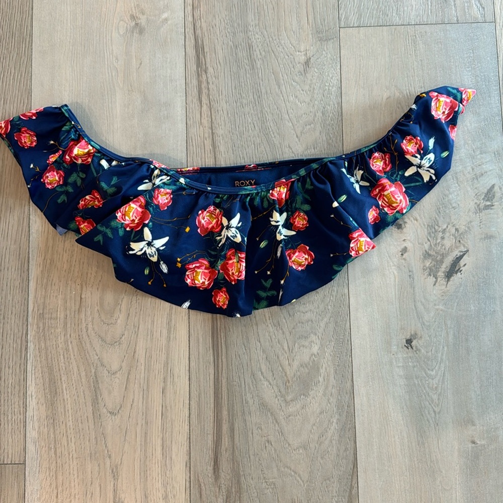 Roxy swimsuit top